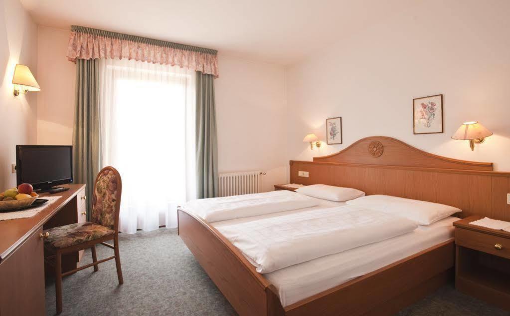 Hotel Gasthof Jochele Falzes Ngoại thất bức ảnh